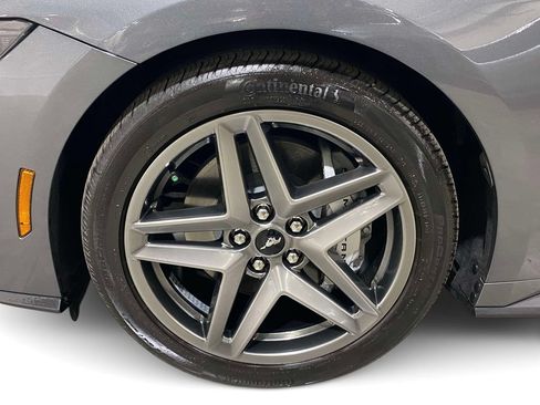 Used 2025 Ford Mustang GT Premium RWD image 9
