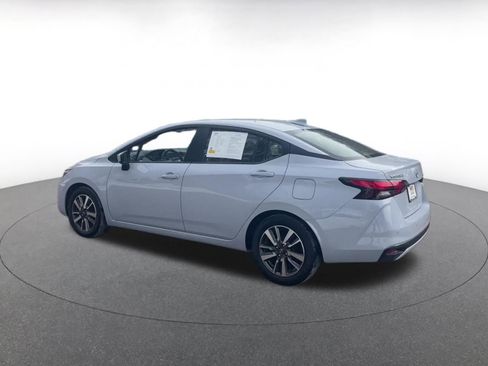 Used 2025 Nissan Versa SV image 10