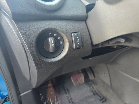 Used 2016 Ford Fiesta SE image 27