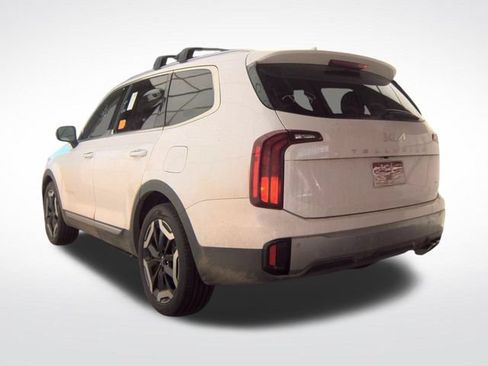 Used 2025 Kia Telluride S AWD/4WD image 3