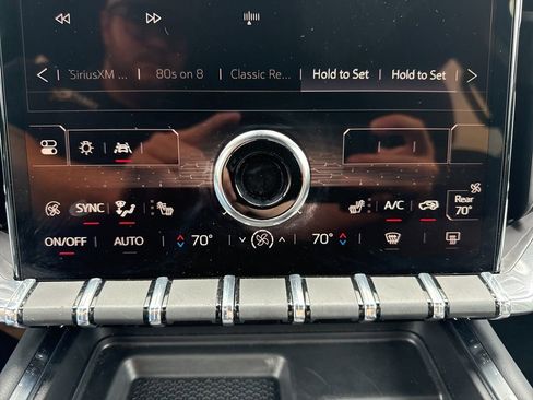 Used 2025 GMC Acadia Elevation image 19