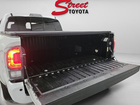 Certified 2022 Toyota Tacoma Limited w/ Nightshade Package AWD/4WD image 7