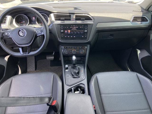 Used 2020 Volkswagen Tiguan SE FWD image 15