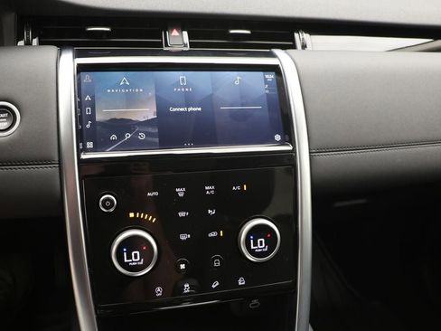 Used 2023 Land Rover Discovery Sport S image 21