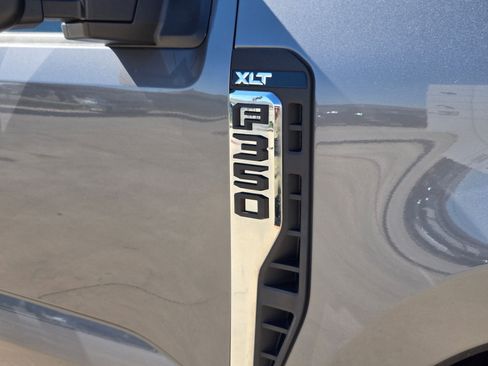 Used 2024 Ford F350 XLT AWD/4WD image 23