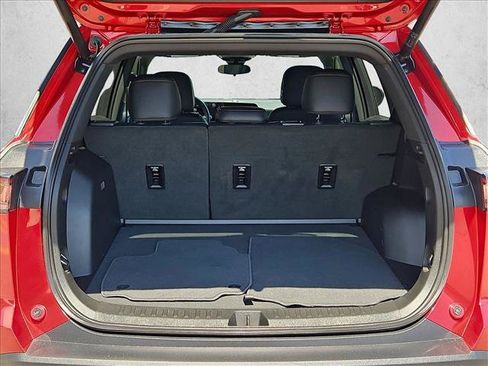 Certified 2026 Chevrolet Equinox RS FWD image 10