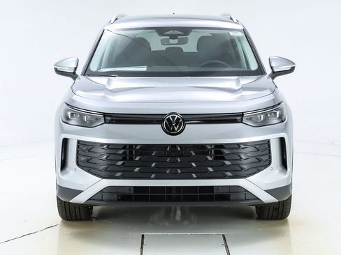 New 2026 Volkswagen Tiguan SE image 54