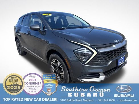 Used 2024 Kia Sportage LX AWD/4WD image 1