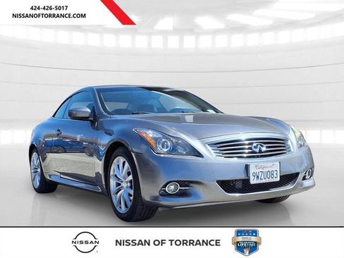 Used 2015 INFINITI Q60 Convertible w/ Premium Package RWD image 1