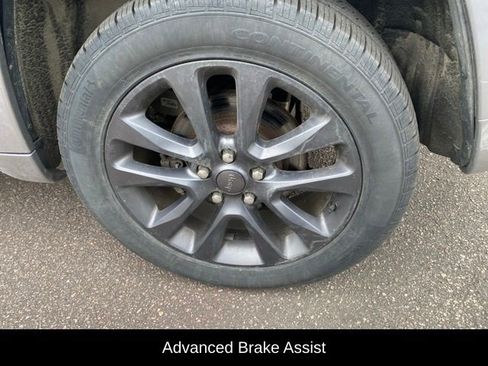 Used 2018 Jeep Grand Cherokee High Altitude AWD/4WD image 11