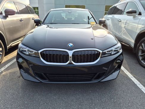 Used 2023 BMW 330i Sedan w/ Premium Package RWD image 6