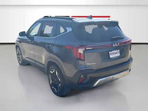 Used 2024 Kia Seltos SX w/ SX Sunroof Package AWD/4WD image 5