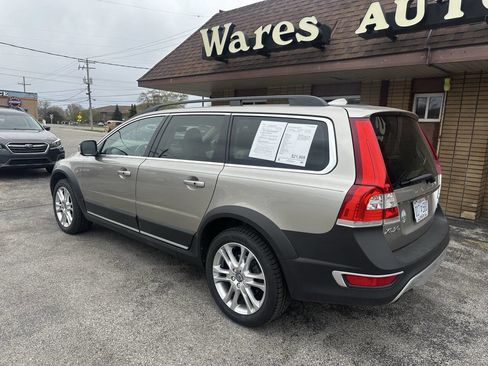 Used 2016 Volvo XC70 T5 Premier w/ Proximity Package AWD/4WD image 17