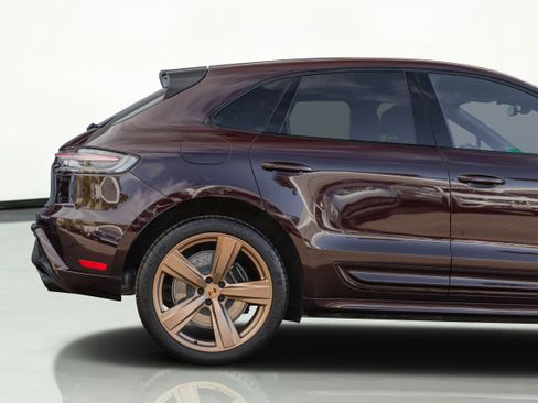 Used 2023 Porsche Macan GTS w/ Sport Chrono Package image 62