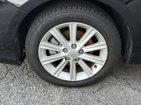 Used 2012 Toyota Camry XLE w/ Leather Pkg FWD image 14