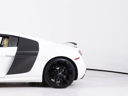 Used 2011 Audi R8 V10 AWD/4WD image 13