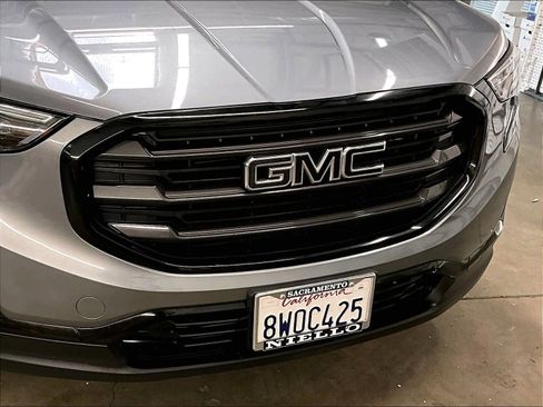 Used 2021 GMC Terrain SLT w/ Infotainment Package II image 32