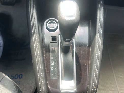 Used 2019 Nissan Kicks SV FWD image 21