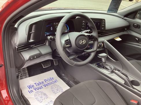 New 2025 Hyundai Elantra Sport FWD image 27