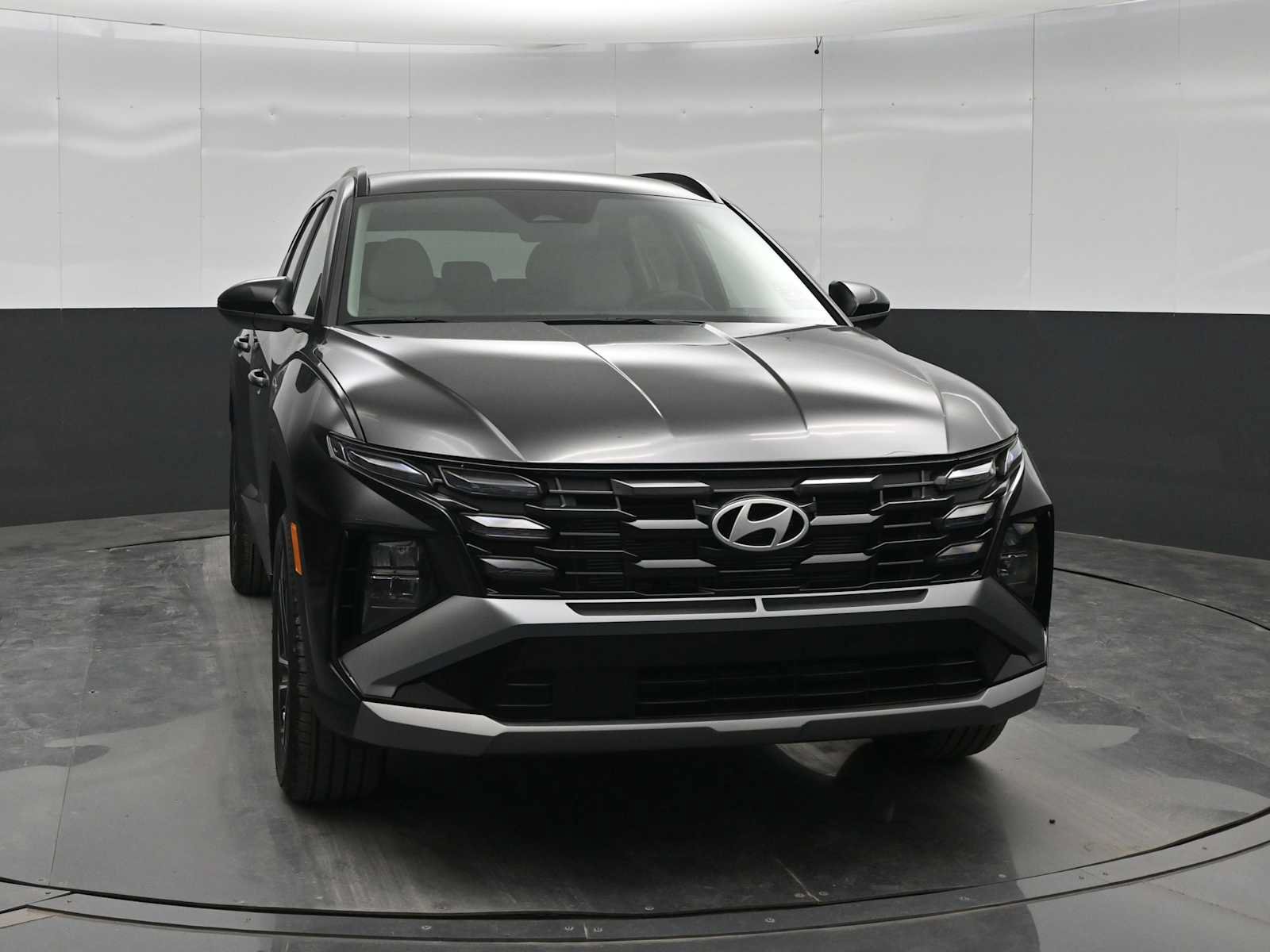 New 2026 Hyundai Tucson SEL Plus AWD/4WD image 2