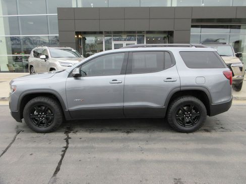 Used 2021 GMC Acadia AT4 w/ Technology Package image 4