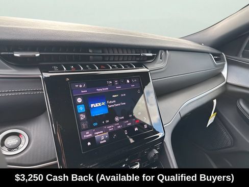 New 2025 Jeep Grand Cherokee Laredo X w/ Luxury Tech Group I RWD image 38