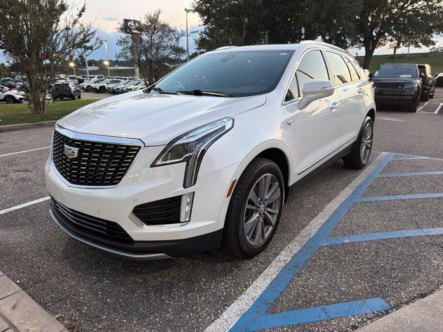 Used 2025 Cadillac XT5 Premium Luxury FWD image 1