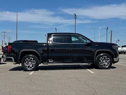New 2026 GMC Sierra 1500 SLE w/ Preferred Package image 6