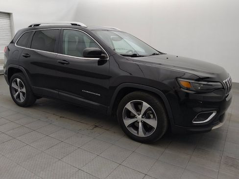 Used 2019 Jeep Cherokee Limited w/ Technology Group FWD image 11