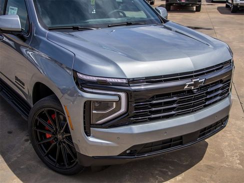 New 2025 Chevrolet Suburban RST w/ RST Capability Package image 4