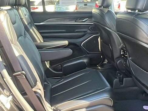 Used 2021 Jeep Grand Cherokee L Limited image 20