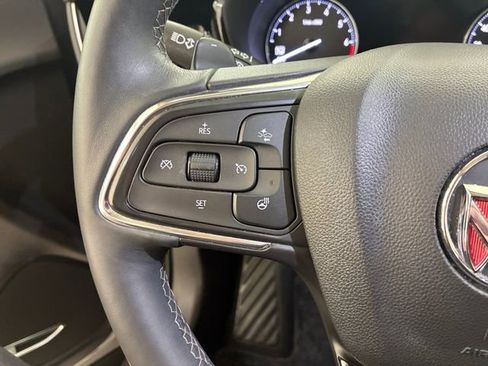 Used 2022 Buick Envision Avenir w/ Technology Package II AWD/4WD image 23