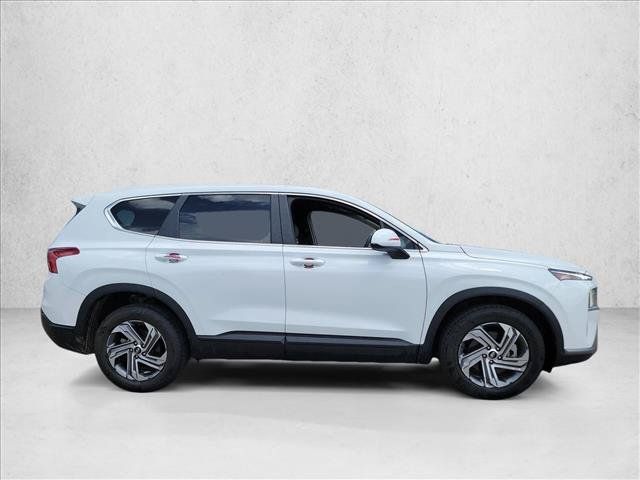 Used 2023 Hyundai Santa Fe SE FWD image 4