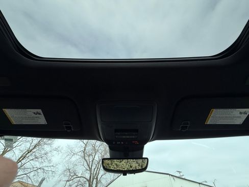 New 2026 GMC Acadia Elevation w/ Elevation Premium Package AWD/4WD image 30