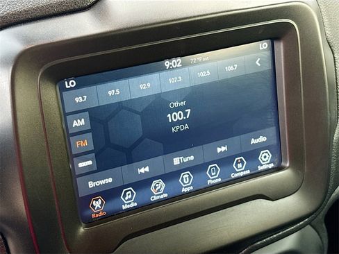 Used 2021 Jeep Renegade Sport image 14