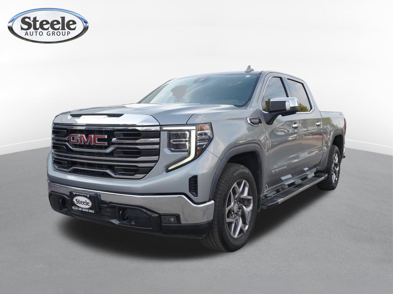 Used 2023 GMC Sierra 1500 SLT AWD/4WD image 1
