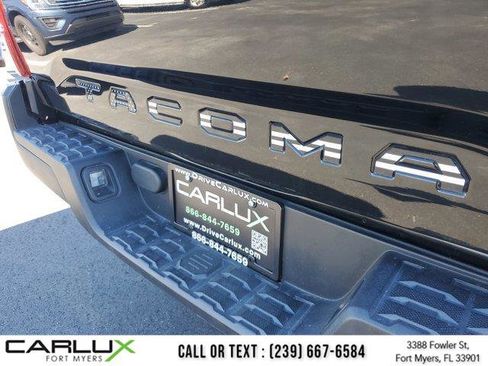Used 2022 Toyota Tacoma SR image 7