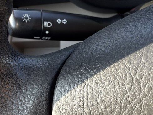 Used 2007 Toyota RAV4 4WD w/ 3rd Row image 20