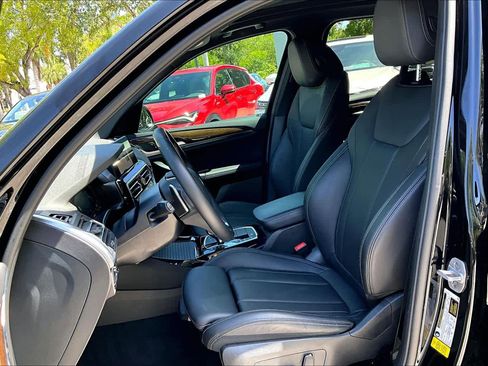 Used 2024 BMW X3 sDrive30i w/ Convenience Package image 8