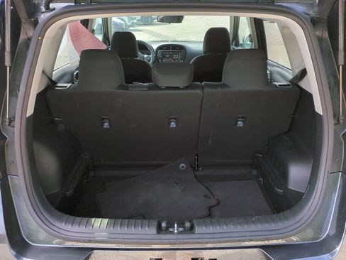 Used 2025 Kia Soul LX w/ LX Technology Package FWD image 13