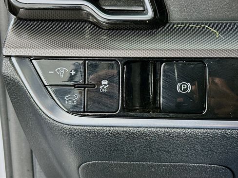 Used 2023 Kia Sportage SX image 10