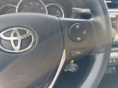 Used 2014 Toyota Corolla LE image 14
