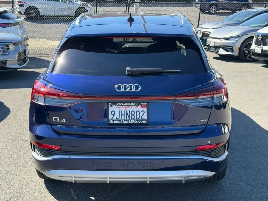 Used 2023 Audi Q4 e-tron Prestige AWD/4WD image 5