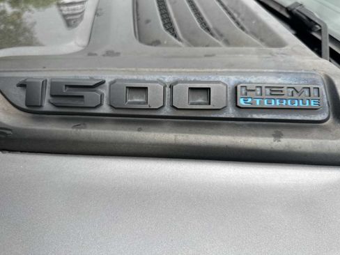 Used 2021 RAM 1500 Laramie AWD/4WD image 11