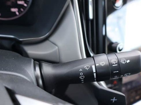 Certified 2025 Subaru Outback Limited w/ Popular Package #2 image 26