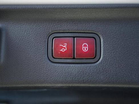 Certified 2022 Mercedes-Benz S 500 4MATIC image 11