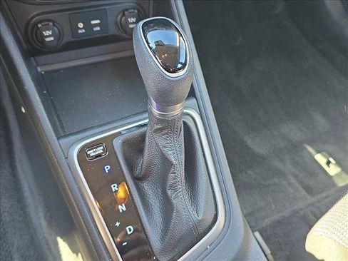 Used 2019 Hyundai Accent SE image 12