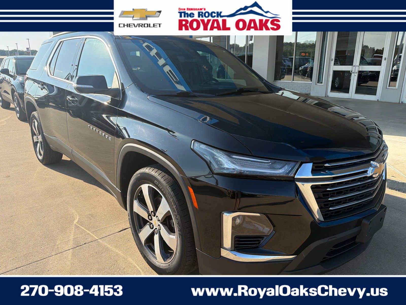 Used 2023 Chevrolet Traverse LT w/ LT Premium Package AWD/4WD image 8