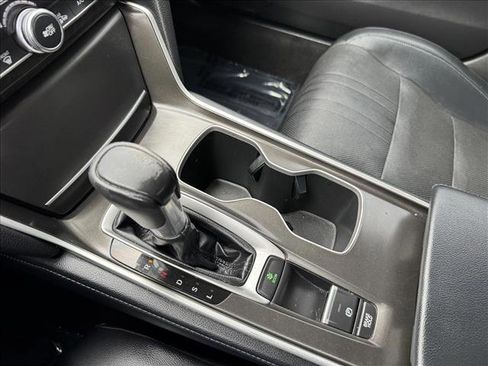 Used 2018 Honda Accord EX-L image 17