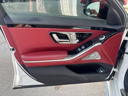 Used 2023 Mercedes-Benz S 500 4MATIC image 7